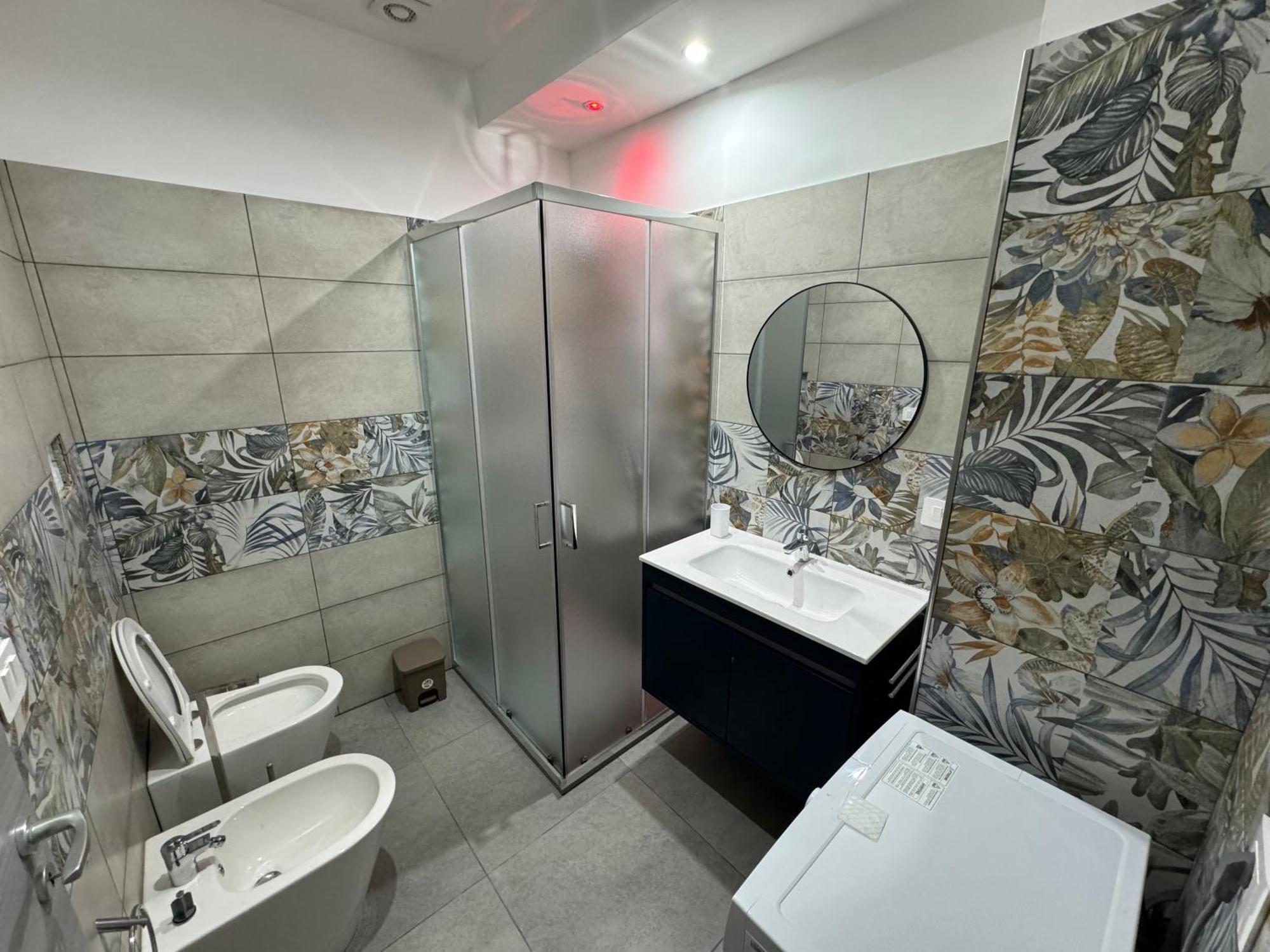 Nathouse Apartment Вилафранка Тирена Екстериор снимка