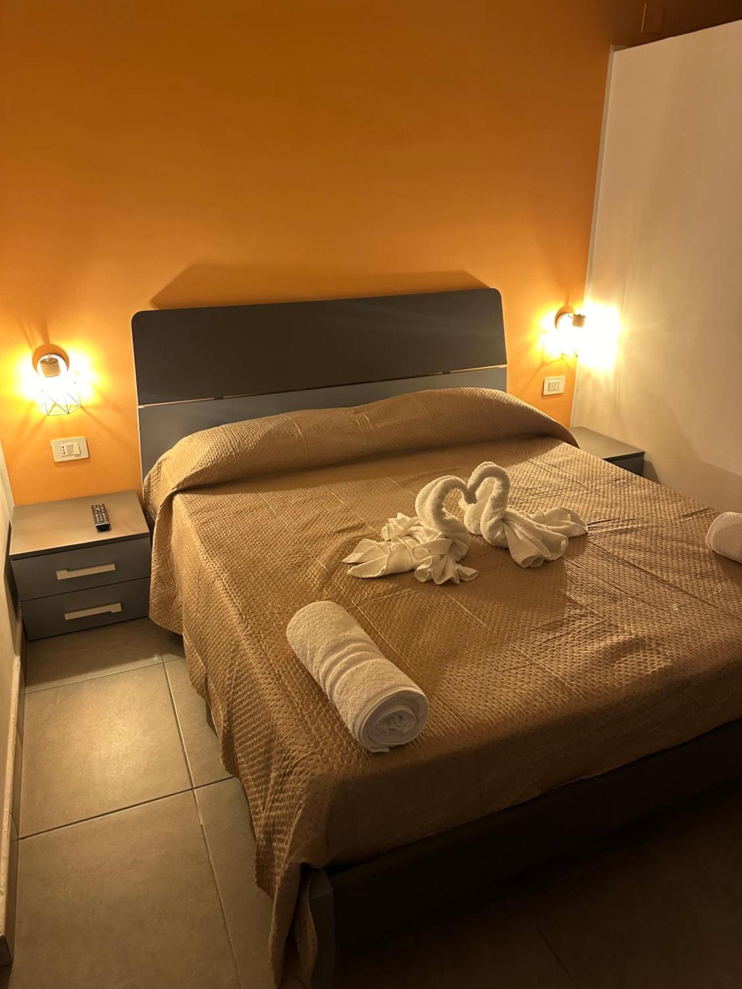 Nathouse Apartment Вилафранка Тирена Екстериор снимка