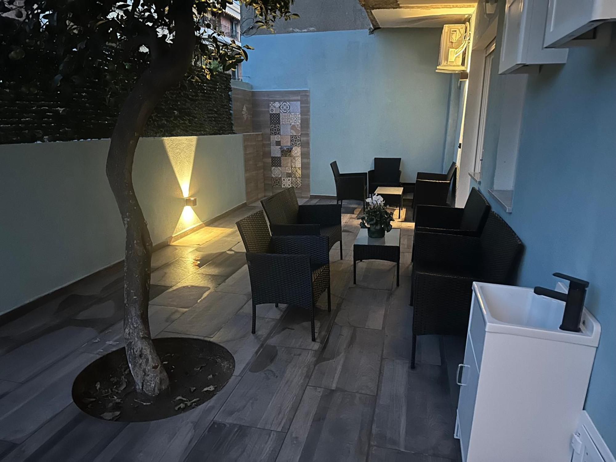 Nathouse Apartment Вилафранка Тирена Екстериор снимка
