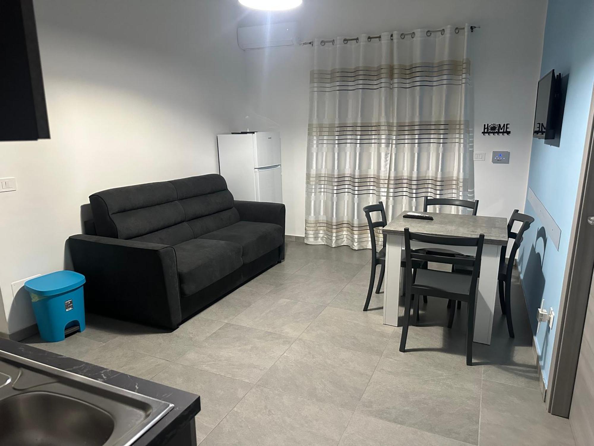 Nathouse Apartment Вилафранка Тирена Екстериор снимка