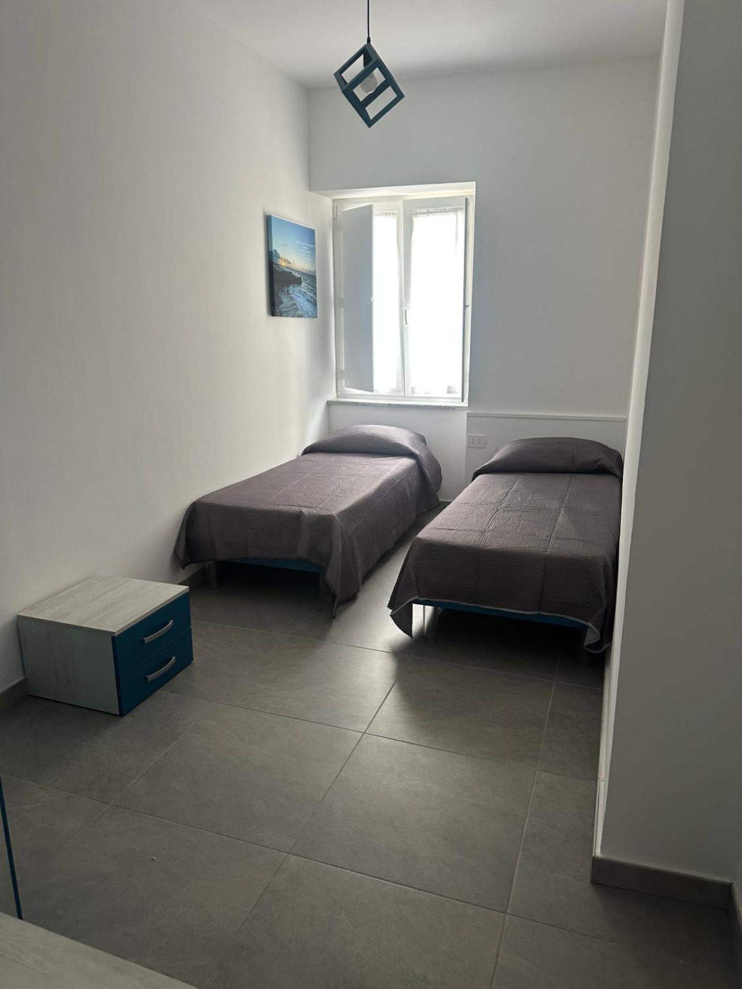 Nathouse Apartment Вилафранка Тирена Екстериор снимка